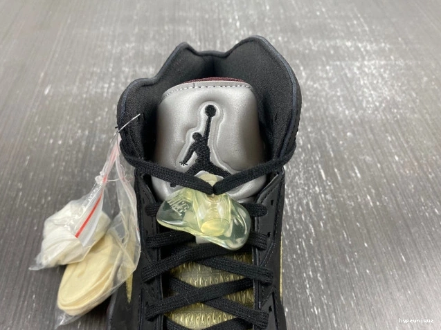 HYPE A Ma Black x 5 Maniere FD1330-001 Air Jordan 0729